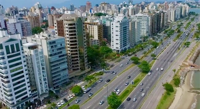 ISS de Florianópolis mais que dobra em quatro anos sem aumento de impostos