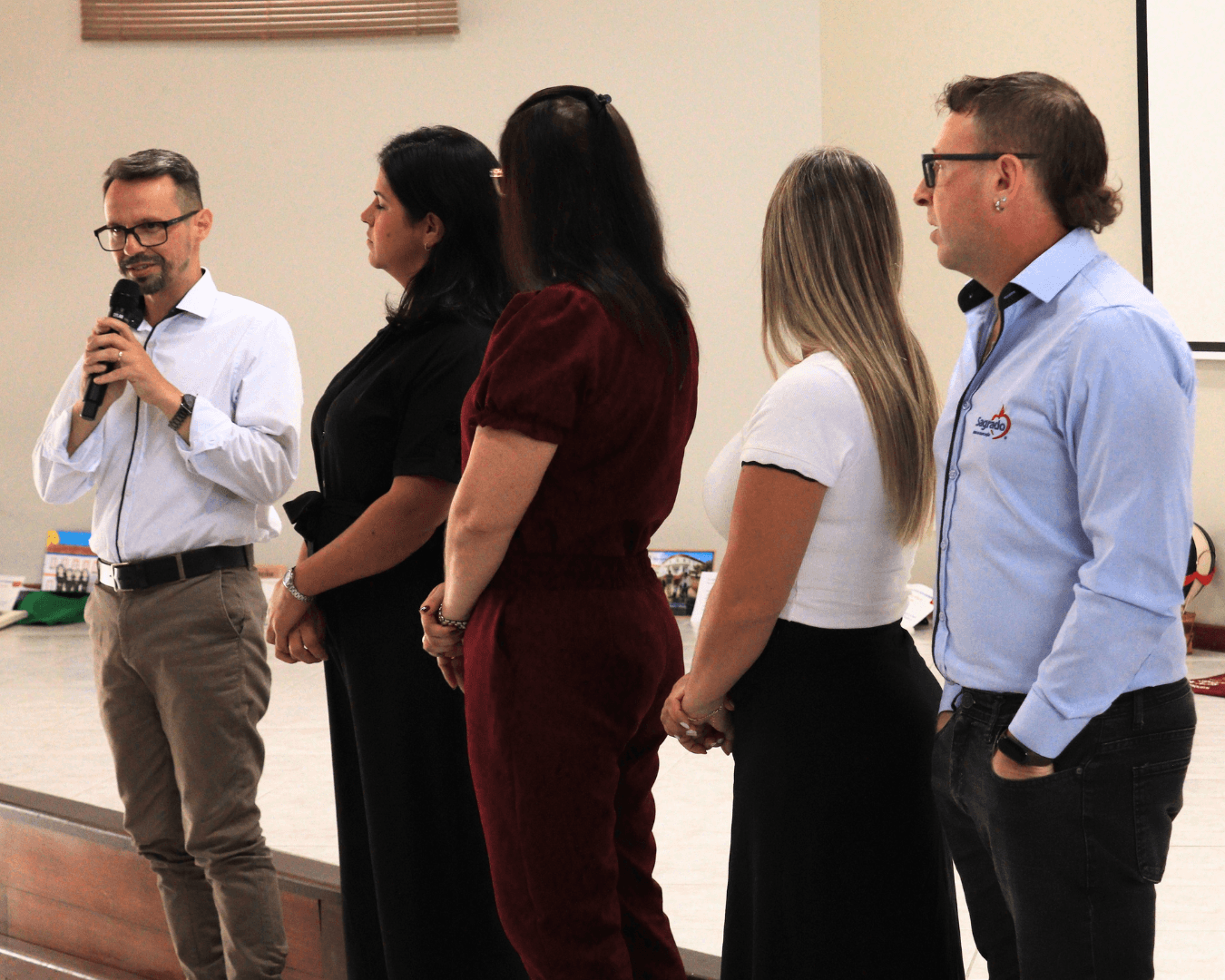 Direção e coordenadores pedagógicos da Escola de Educação Básica São Domingos participam de Encontro de Lideranças do SAGRADO Rede de Educação em Florianópolis