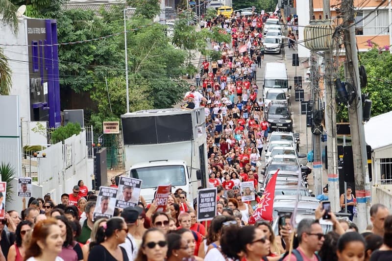 Servidores da Prefeitura de Florianópolis entram em greve por tempo indeterminado