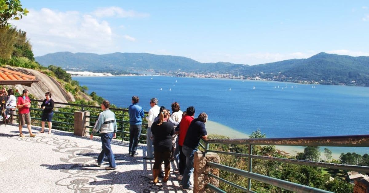 Mais de 600 espaços públicos em Florianópolis podem ser concedidos à iniciativa privada