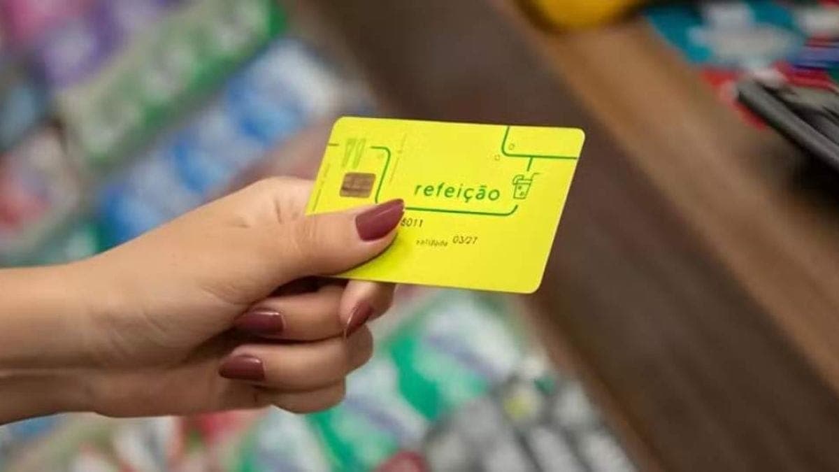 Vale-Refeição Insuficiente: Trabalhadores de SC Gastam Mais de Salário para Almoçar