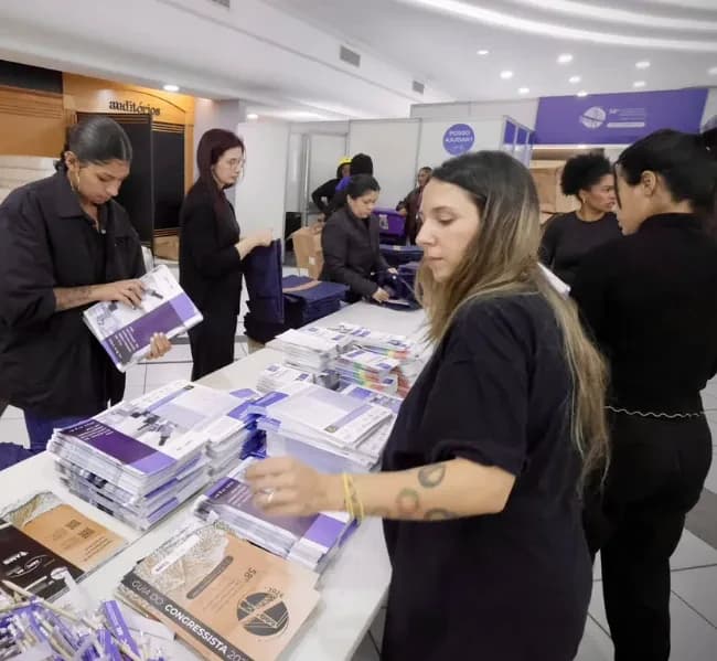 Congressos movimentam economia e turismo: Florianópolis recebe mais de 4 mil participantes do CBPC/ML - SBPC/ML