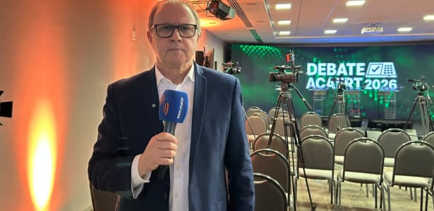 Programa Adelor Lessa repercute pré-debate ao governo de SC direto de Florianópolis nesta terça - 4oito