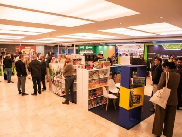 Sesi/SC apresenta inovações pedagógicas em evento com gestores da educação em Florianópolis